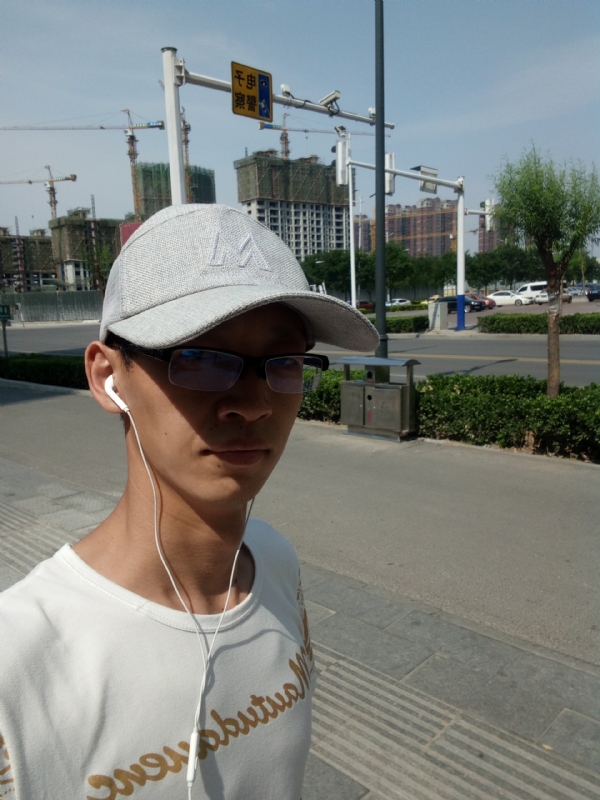 挥一挥手什么都没有的第一张照片--连江交友网