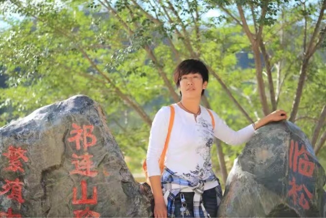 弱水河边青春草的第一张照片--连江交友网