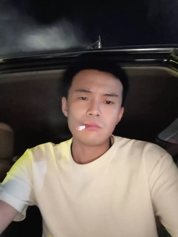 爱睡觉的土拨鼠的第一张照片--连江交友网