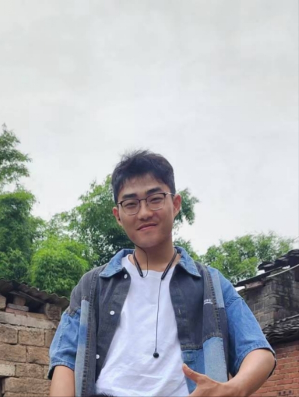 越努力越幸运的第一张照片--连江交友网
