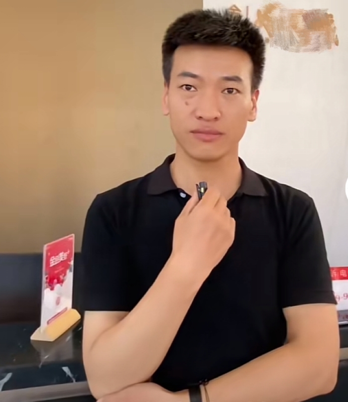 一杯梁白开的第一张照片--连江交友网